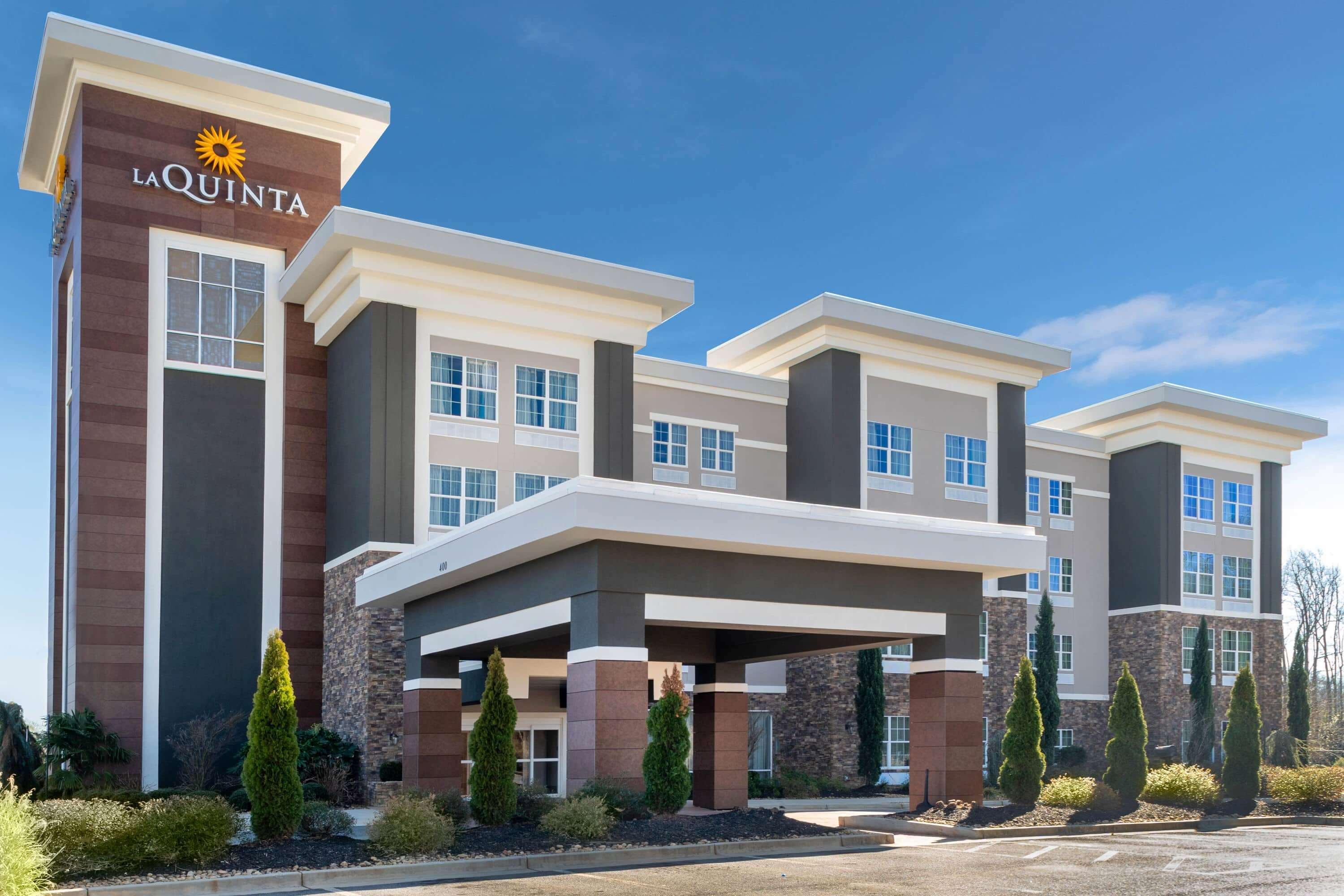 La Quinta By Wyndham Forsyth Hotel Exterior foto
